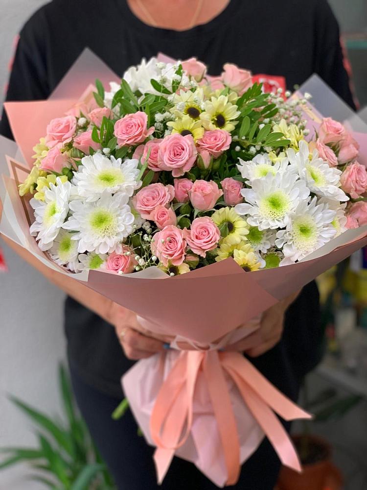 Букет цветов из: Розы и Хризантемы в Бугуруслане