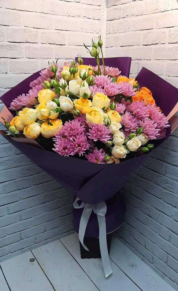 Букет цветов из: Хризантемы и Розы в Бугуруслане