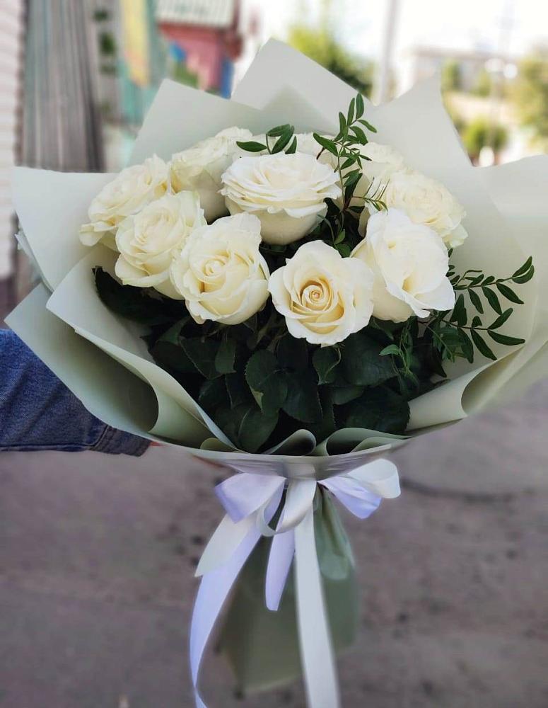 Букет Белые розы Проуд в Бугуруслане