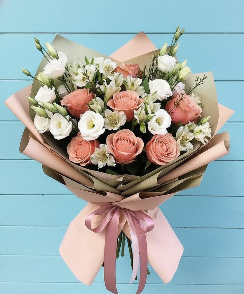 Букет цветов из: Розы, Альстромерии и Лизиантусы в Бугуруслане