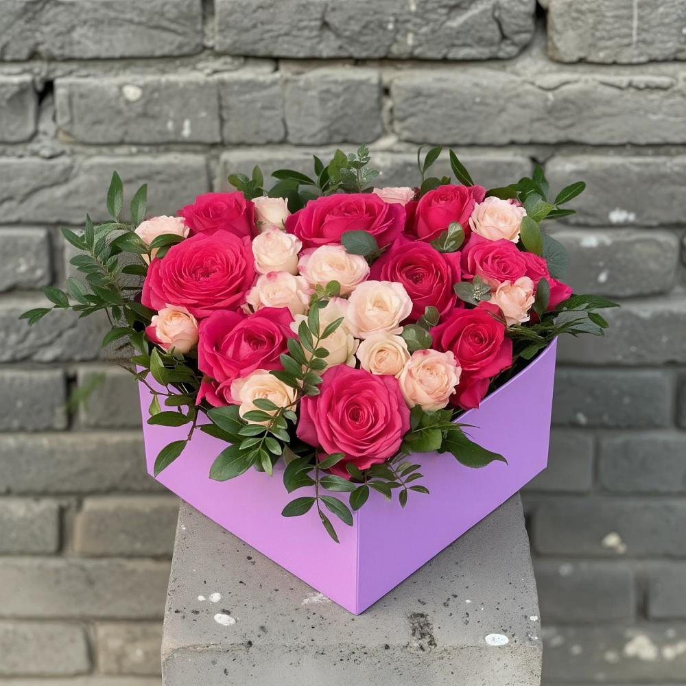 Цветочная композиция из Розы в коробке в Бугуруслане