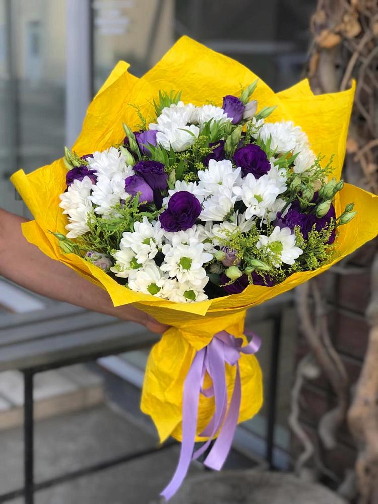 Букет цветов из: Ирисы, Хризантемы и Ромашки в Бугуруслане