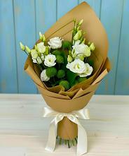 Букет цветов из:  Хризантемы и Лизиантусы в Бугуруслане