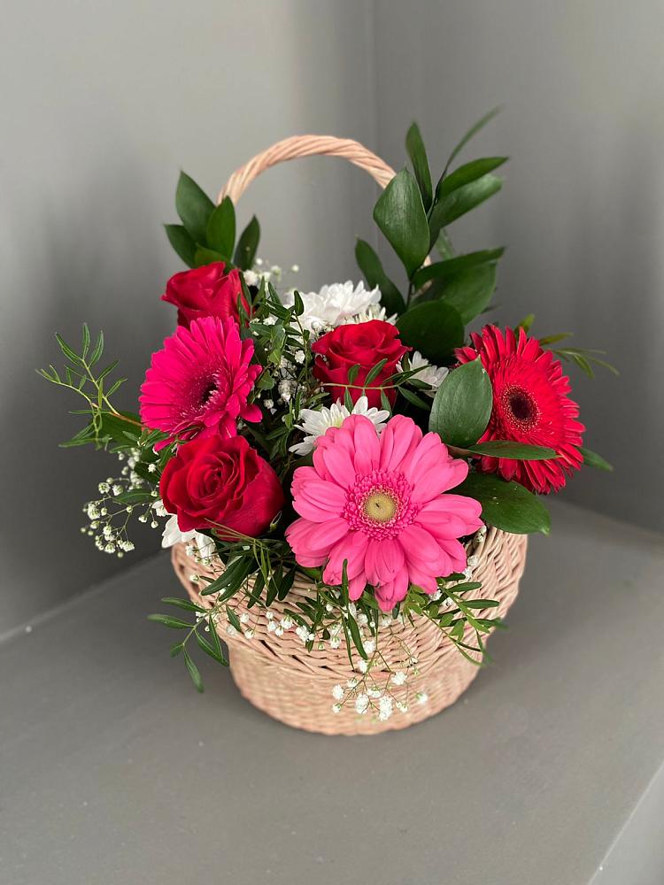 Цветочная композиция из Розы, Хризантемы и Герберы в корзине в Бугуруслане